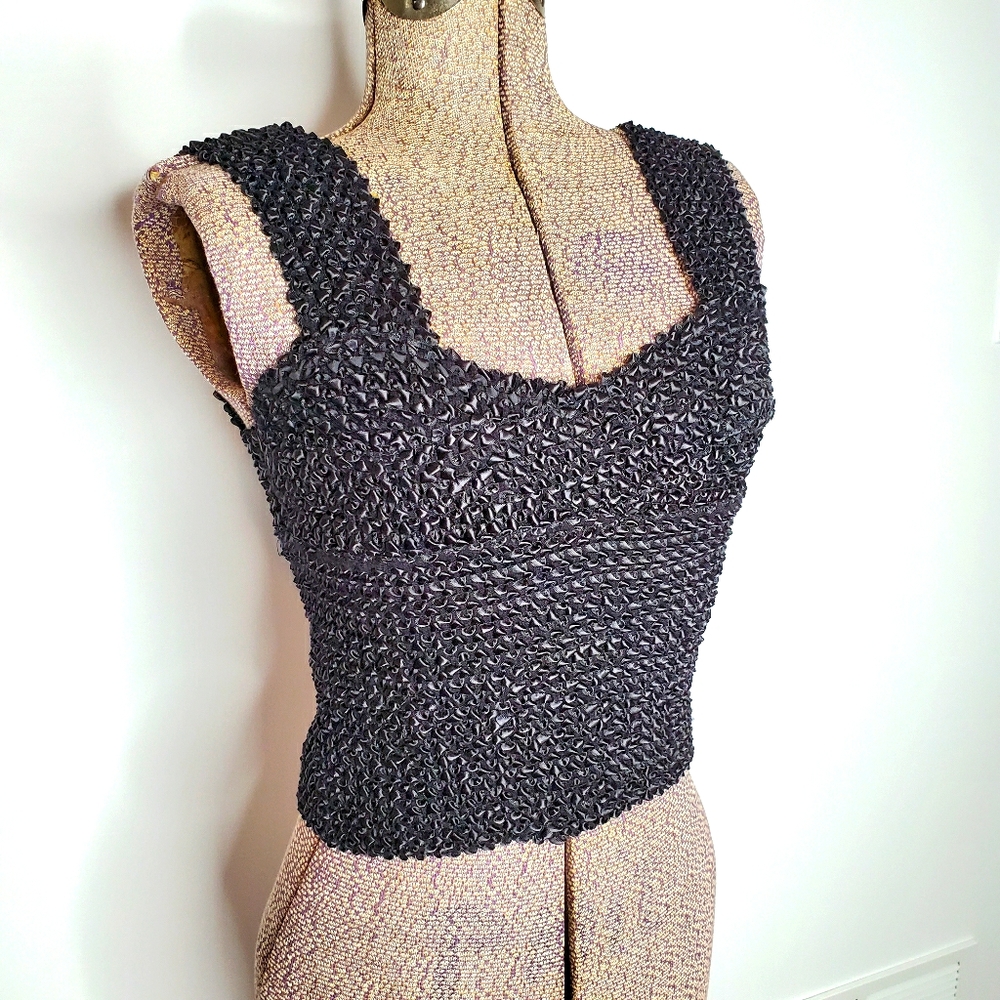 Vintage Black Textured Cropped Tank Top